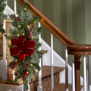 Classic Staircase Pre-Lit Swag with 20 Clear Lights