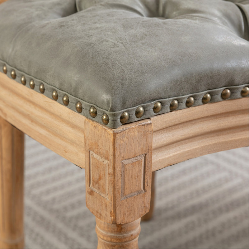 Chaise de salle à manger en similicuir en similicuir avec boucle à la main et garniture cloutée