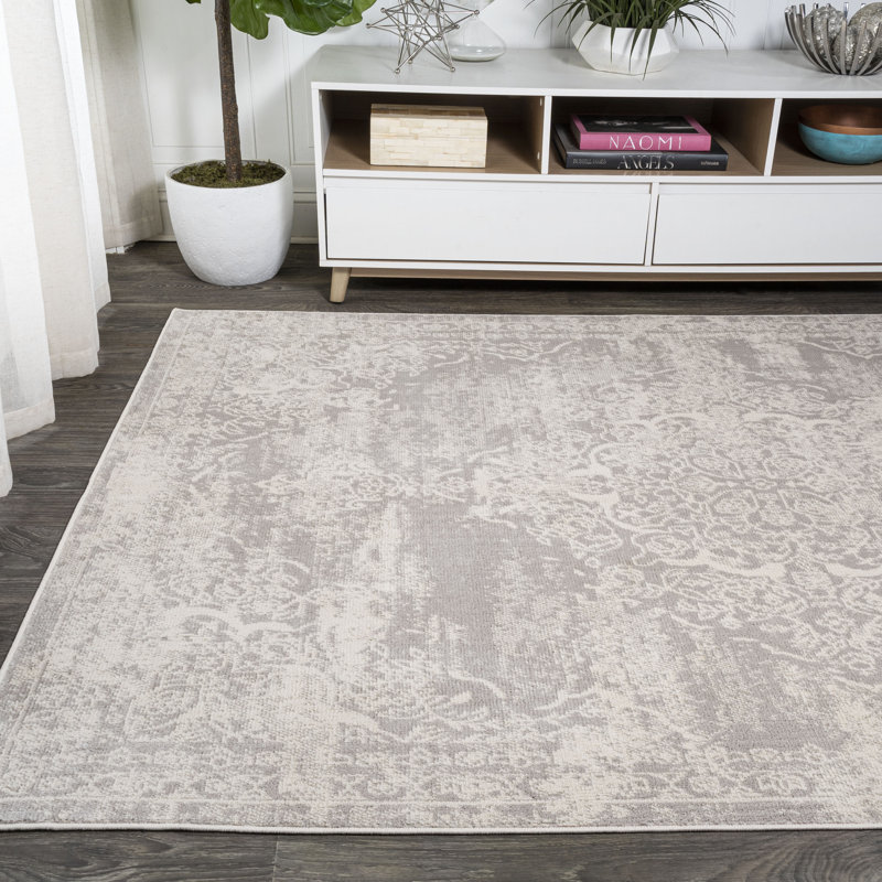 Isanti Cottage Medallion Gray/Ivory Rug, Rectangle 4'3" x 6'