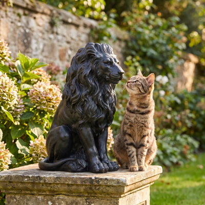 Matte Black Resin Sitting Lion Sculpture, 20.5 Inch Majestic Guardian Animal Statue, Weatherproof Indoor Outdoor Ornament for Courtyard Villa Garden Entrance Decor