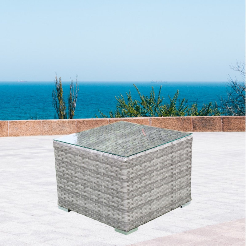 Table d'appoint en rotin et osier