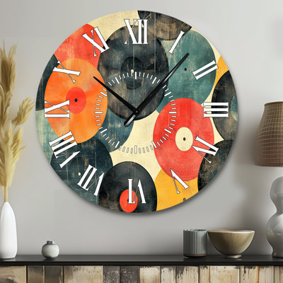 Horloge murale silencieuse en métal Varrick II - Style du milieu du XXe siècle
