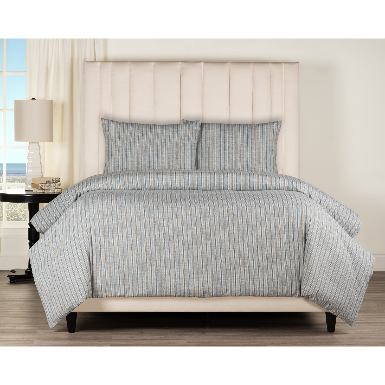 Siscovers 100% Cotton 7-Piece Duvet Cover Set, Blue Damask, Queen Duvet Cover + 2 Queen Shams