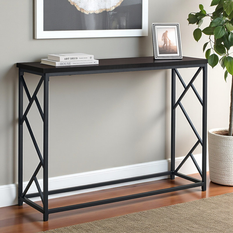 Table d'appoint Haina à finition brune moderne avec structure en métal noir, H 31,80 po x l 43,80 po x P 13,51 po