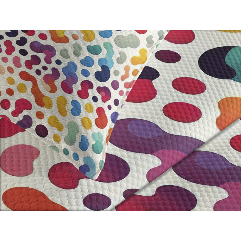 Polyester Dots Coverlet, Queen Coverlet / Bedspread + 2 Standard Shams