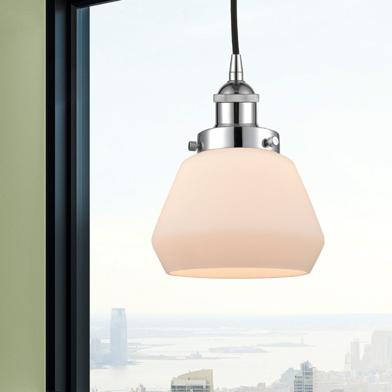 Luminaire suspendu conique à 1 lumière Cahn, Blanc, Chrome poli