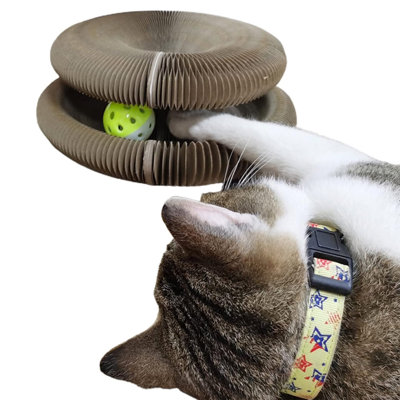 Elijahwon Scratching Post