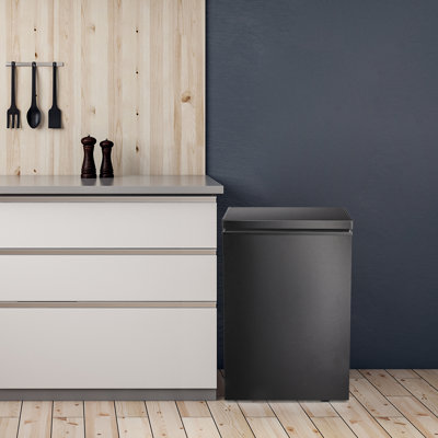 R.W.Flame 2.8 Cu.ft. Garage Ready Chest Freezer With Adjustable Temperature