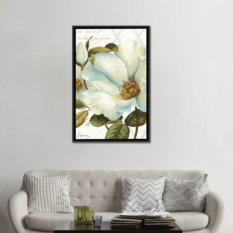 « white floral bliss ii », reproduction sur toile, H 26 po x l 18 po x P 1,5 po, Toile encadrée noire, Pas de tapis