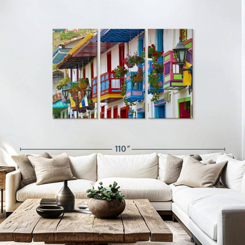 Lilie, maisons coloniales colorées, H 48 po x l 74 po