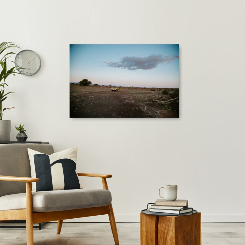 Reproduction d'art mural Lone Desert, 24" H x 36" W