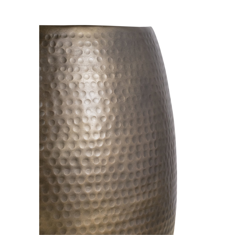 Table de chevet moderne et contemporaine en aluminium martelé à la main avec surface brillante antique, table de bout compacte et ronde