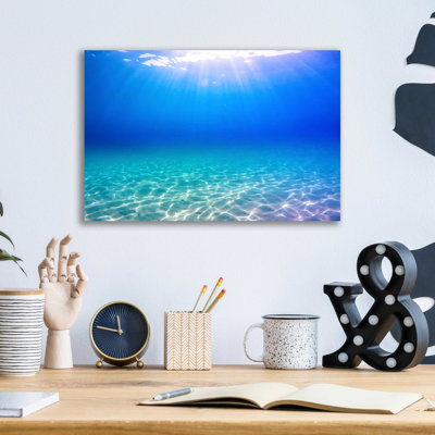 Art mural en verre Rosecliff Heights «One Deep Breath» par Nicklas Gustafsson