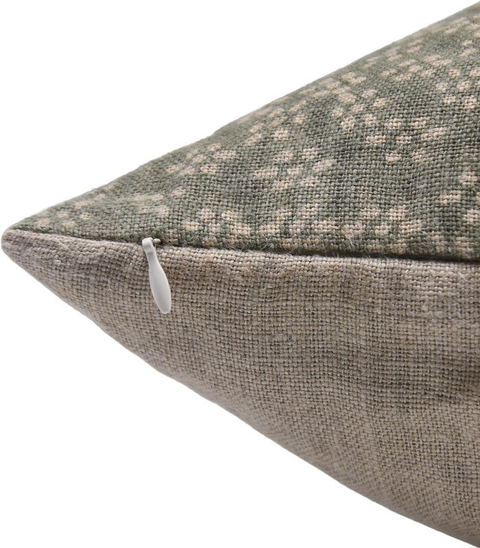 Coussin décoratif en tissu naturel Fabribine Olavrasti, 22 po x 22 po