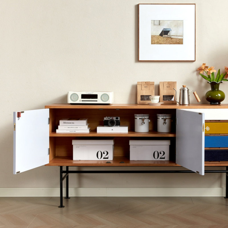 Buffet multifonctionnel de style rétro