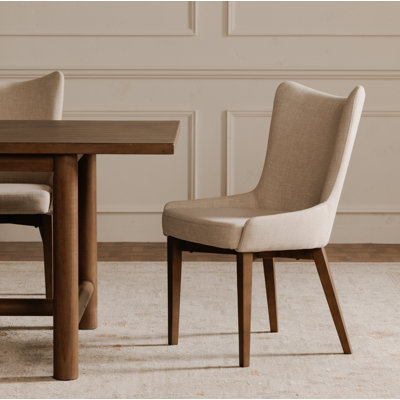 Chaise Yuliana Timothy