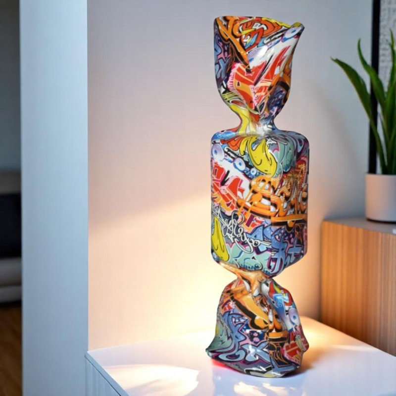 Statue en résine de bonbon Homerville Graffiti - pièce abstraite moderne unique, L 9 po x l 8 po x H 24 po