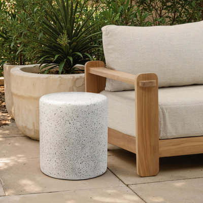 Table d'appoint en béton Ker