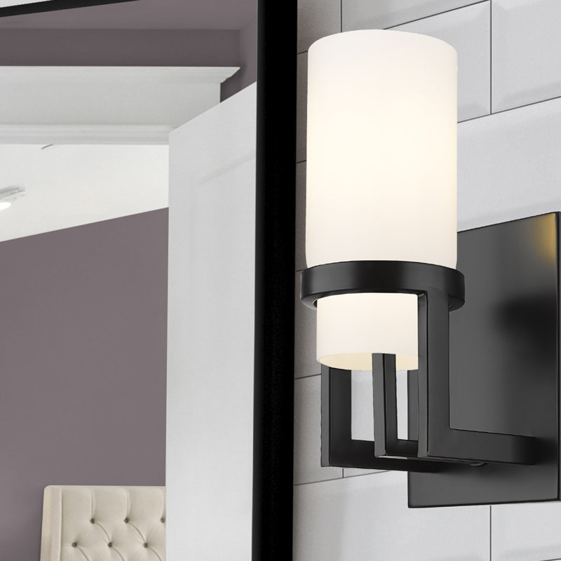 Lyun Armed Sconce, Matte White, Matte Black