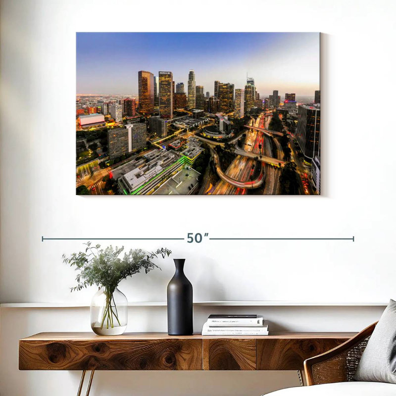 Sireci Los Angeles Bustle, 26" H x 39" W