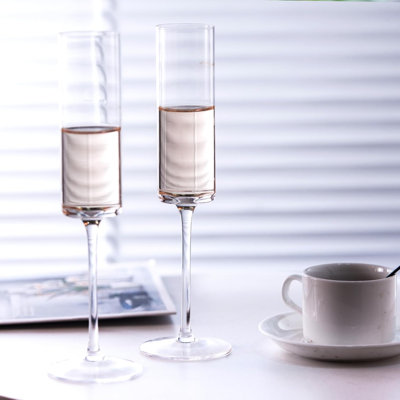 Ensemble de 6 flûtes à champagne en cristal - verres à champagne soufflés à la main avec longue tige - 6,5 oz de verres à vin mousseux élégants - cadeau unique pour la Saint-Valentin, anniversaire, mariage - transparent