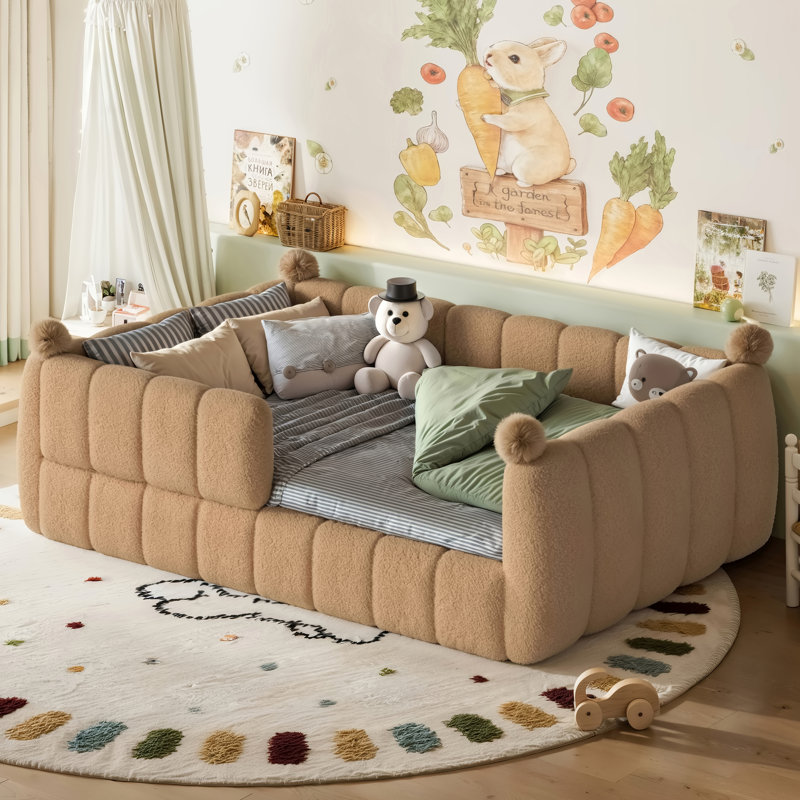 Lit double rembourré pour enfant pleine grandeur avec design Montessori, rails de sécurité complets, cadre de lit pour enfant bas, mobilier de chambre à coucher, naturel