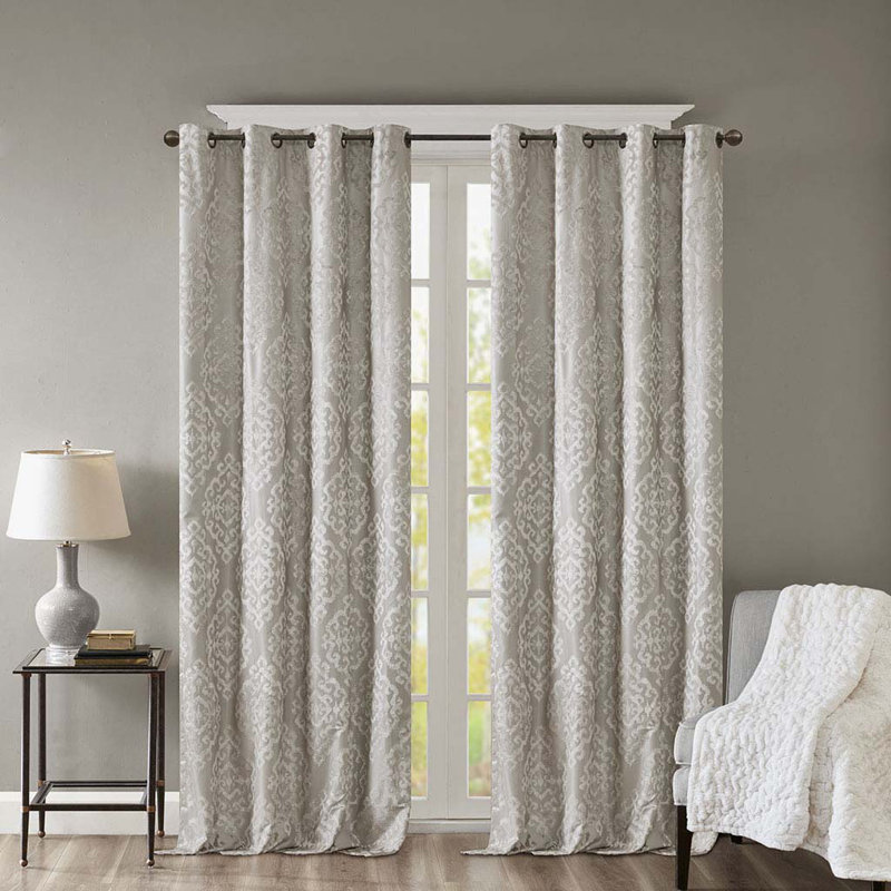 Rideau tricoté en jacquard damassé occultant avec œillets (seulement 1 panneau PC), L 50 po x L 108 po, Argent argent