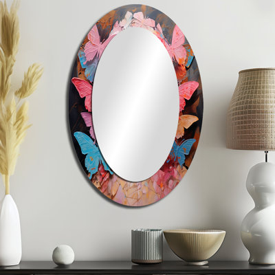 «Pink Butterfly», portrait de mode féminine Elegance I - miroir décoratif oval sur métal