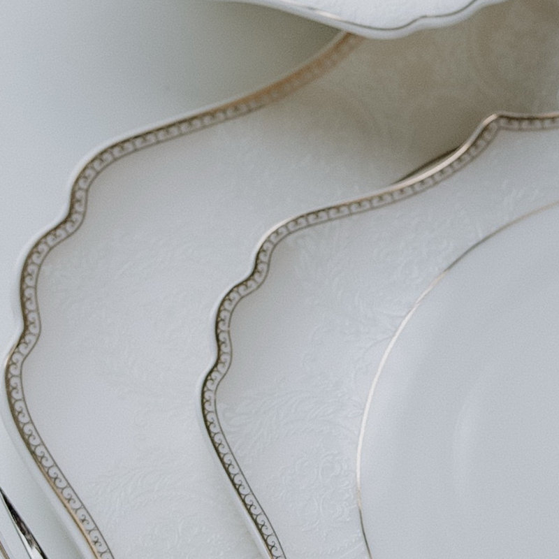 Plateau ovale en porcelaine Studio 14 "
