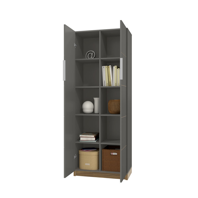 Armoire haute cubique, Graffiti