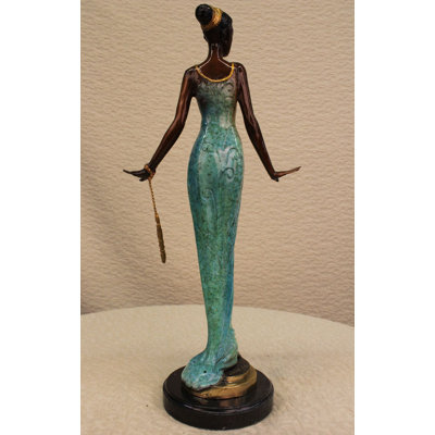 Figurine sculptée en bronze 19 po