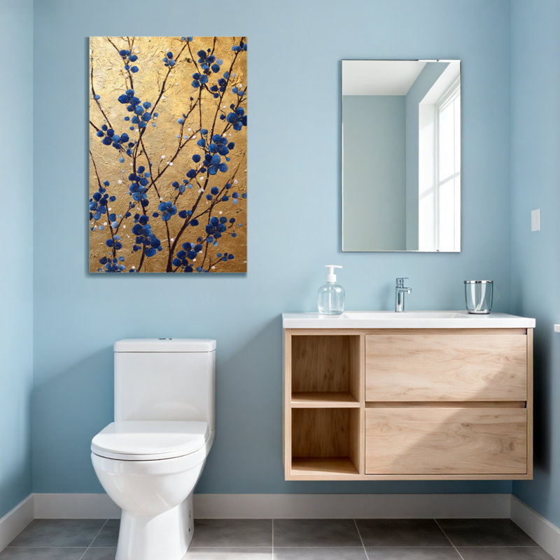 Plantes et fleurs de baies bleues sur fond doré
