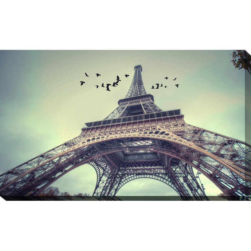 « eiffel tour eiffel », reproduction de photo sur toile tendue, H 36 po x l 60 po x P 1,5 po