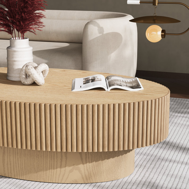 Table basse ovale cannelée en bois massif 45 po Alethia, Chêne naturel