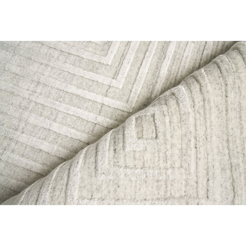 Castelli Geometric Area Rug in Ivory, Rectangle 6' x 9'