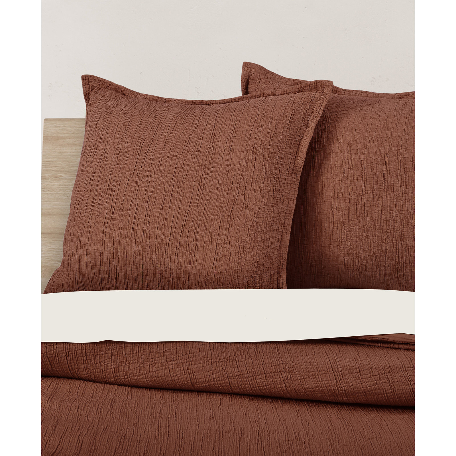 Falan Euro Sham, Cinnamon
