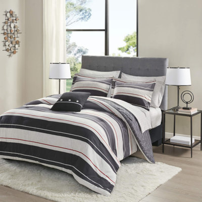 Everest Reversible Comforter Set with Bed Sheets
