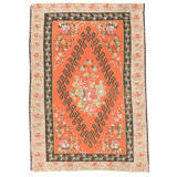 Hand Knotted Wool Area Rug in Red And Rose