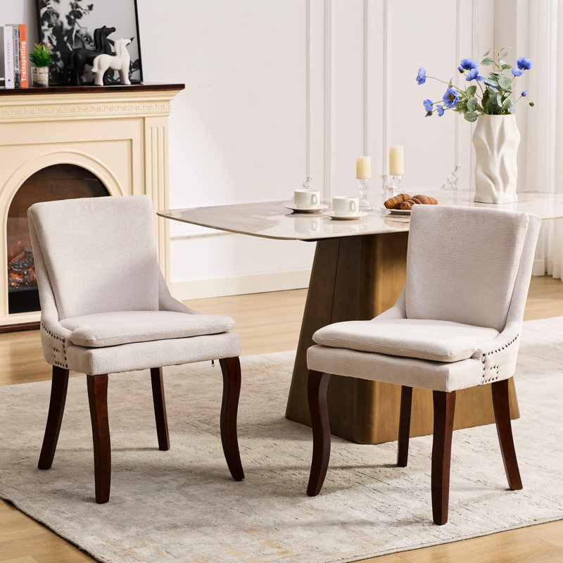 2 chaises de salle à manger modernes en beige, chenille rembourrée à double couche, dossier moyen, résilience à ressorts et éponges, magnifiques pieds courbés en bois massif pour la décoration intérieure du revêtement en chenille double