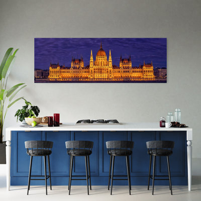 Illuminés du Parlement hongrois, art gothique abstrait contemporain, art mural de la ville