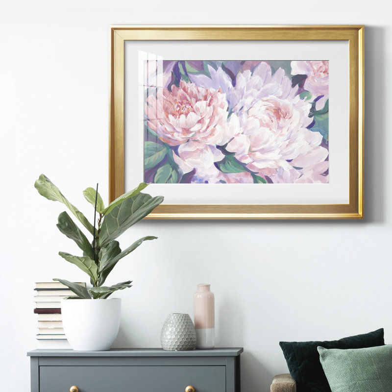 Pivoines en fleurs I, reproduction encadrée de qualité supérieure - prête à être accrochée, H 26,5 po x l 36,5 po x P 1 po