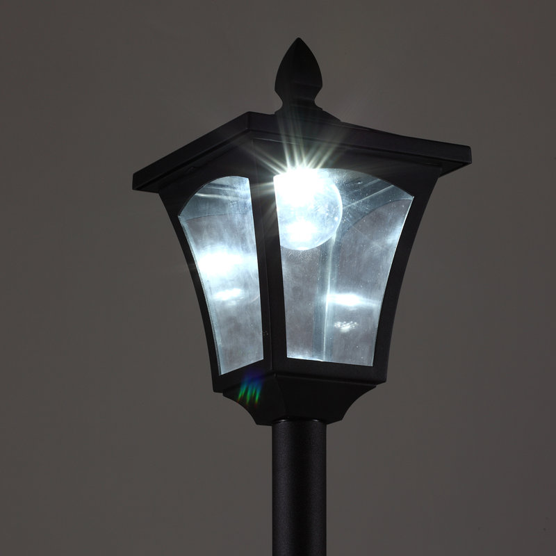 McTeer Lamp Post (Full)