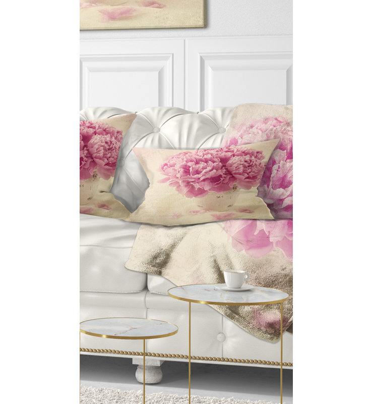 Coussin lombaire en fleurs pivoine sur table