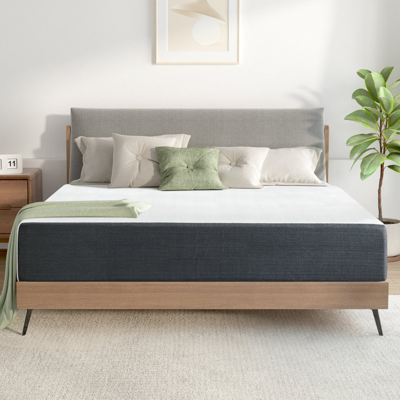 Matelas en mousse viscoélastique imprégnée de gel 8 po Alwyn Home Nocona, Grand lit