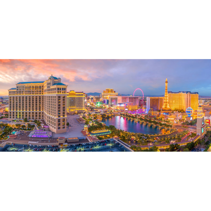 Horizon de Las Vegas la nuit - Le Strip, en hauteur - Grand angle, H 26 po x l 50 po x P 1,5 po