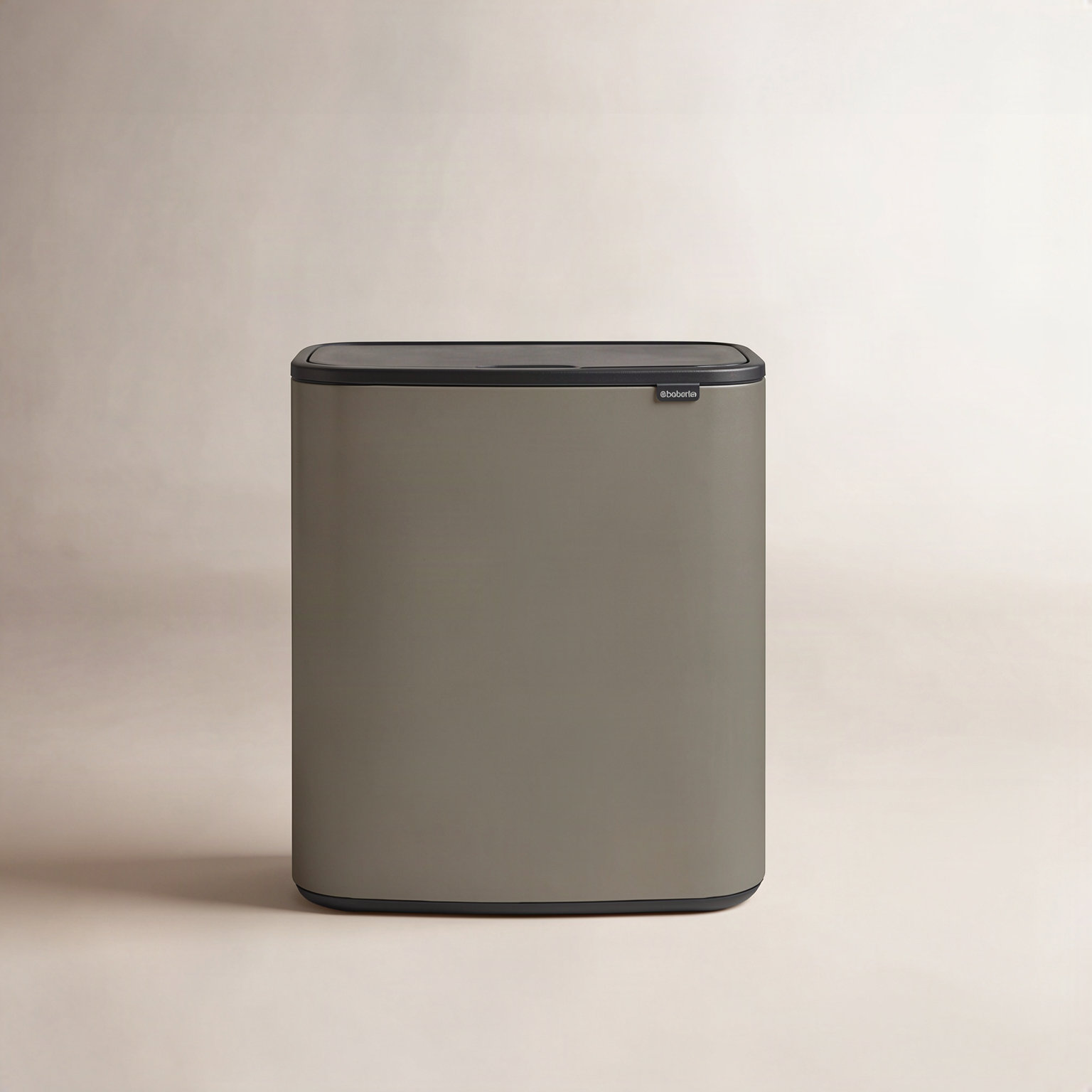 Brabantia Bo 16gal Touch Top Trash Can, Platinum