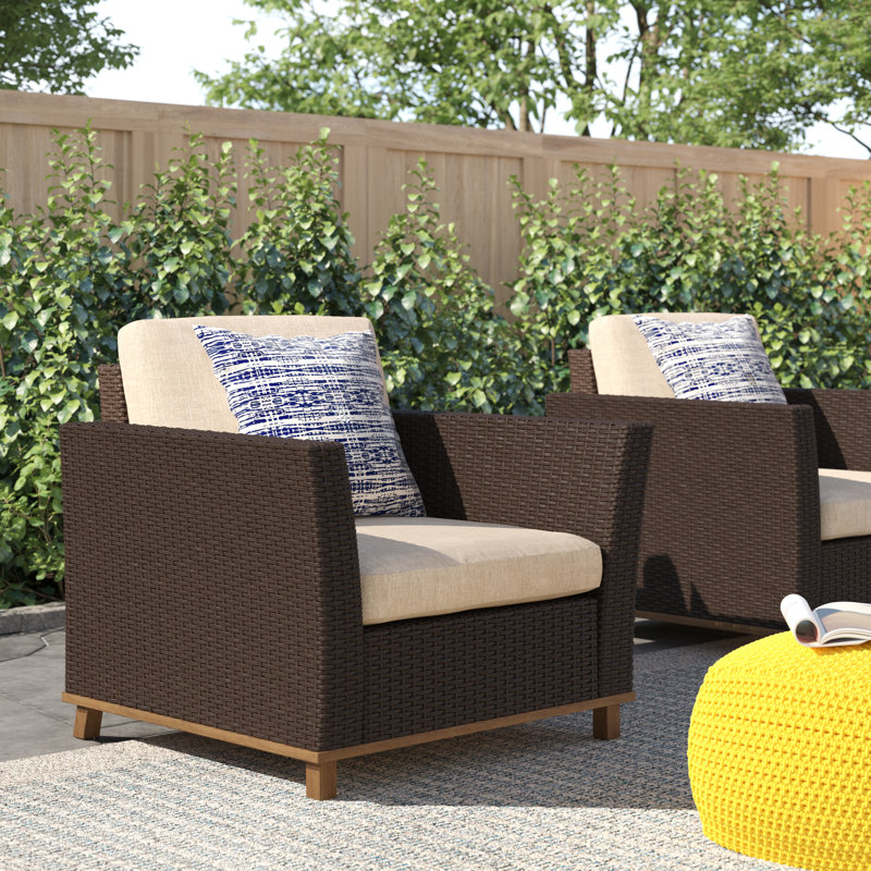 Raafi Wicker Outdoor Lounge Chair