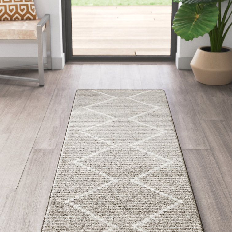 Simone Geometric Machine Made Power Loom Polypropylene Area Rug in Gray