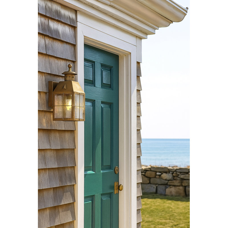 Nantucket Outdoor Wall Lantern