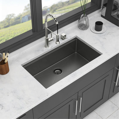 Évier de cuisine encastrable 33 po - 33 po x 19 po à cuve simple noire en acier inoxydable calibre 16 avec éviers de cuisine